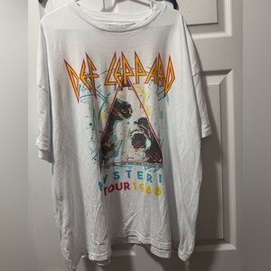 Def Leppard Graphic T-Shirt